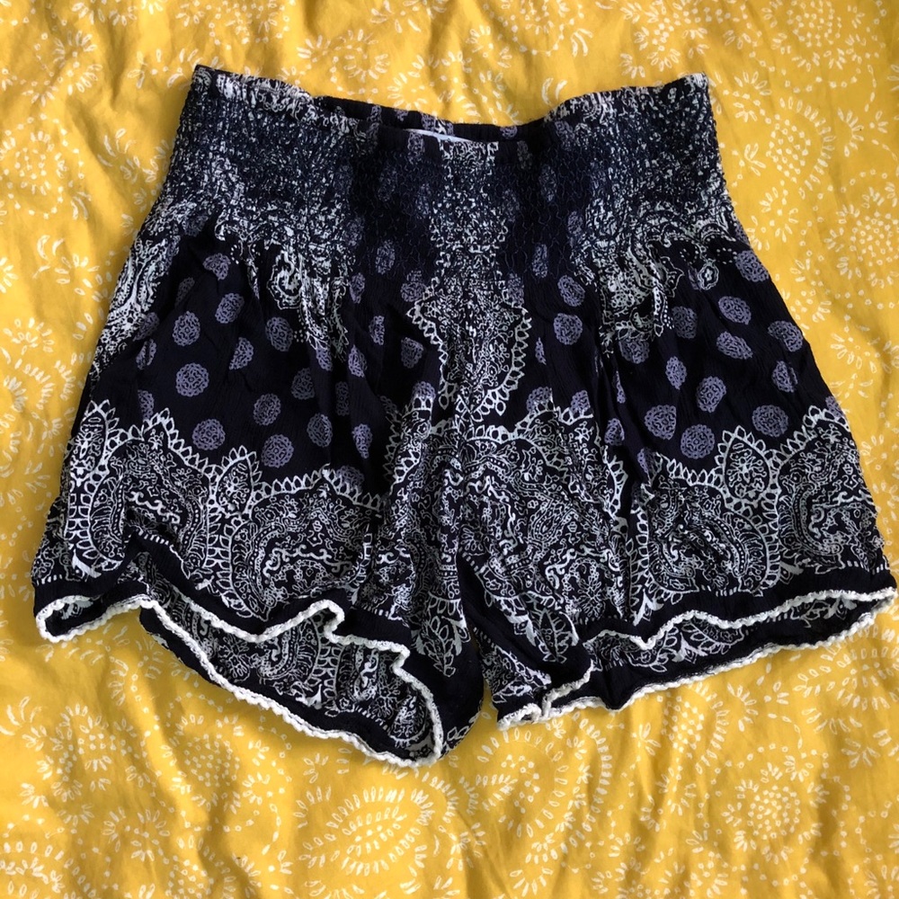 Blue and white cotton high waist shorts